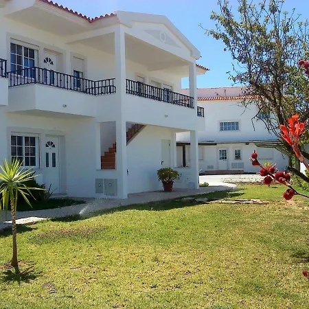 Deluxe Apartment W 1 Bedroom & Private Terrace Apartment *